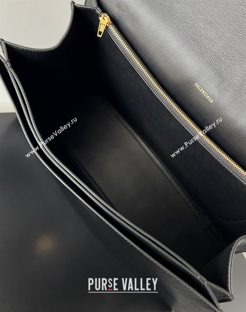 Balenciaga Crush Large Sling Bag in paper calfskin Black/Gold 2023 (jiche-23112023)