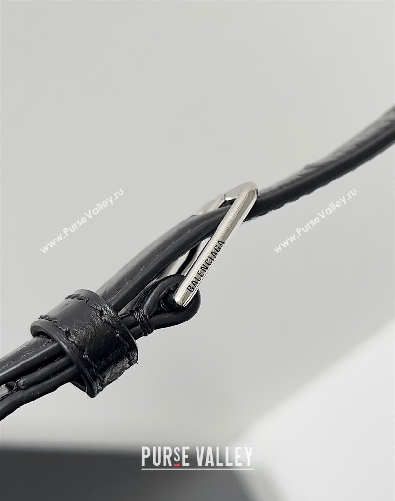 Balenciaga Crush Large Sling Bag in paper calfskin Black/Silver 2023 (jiche-23112024)