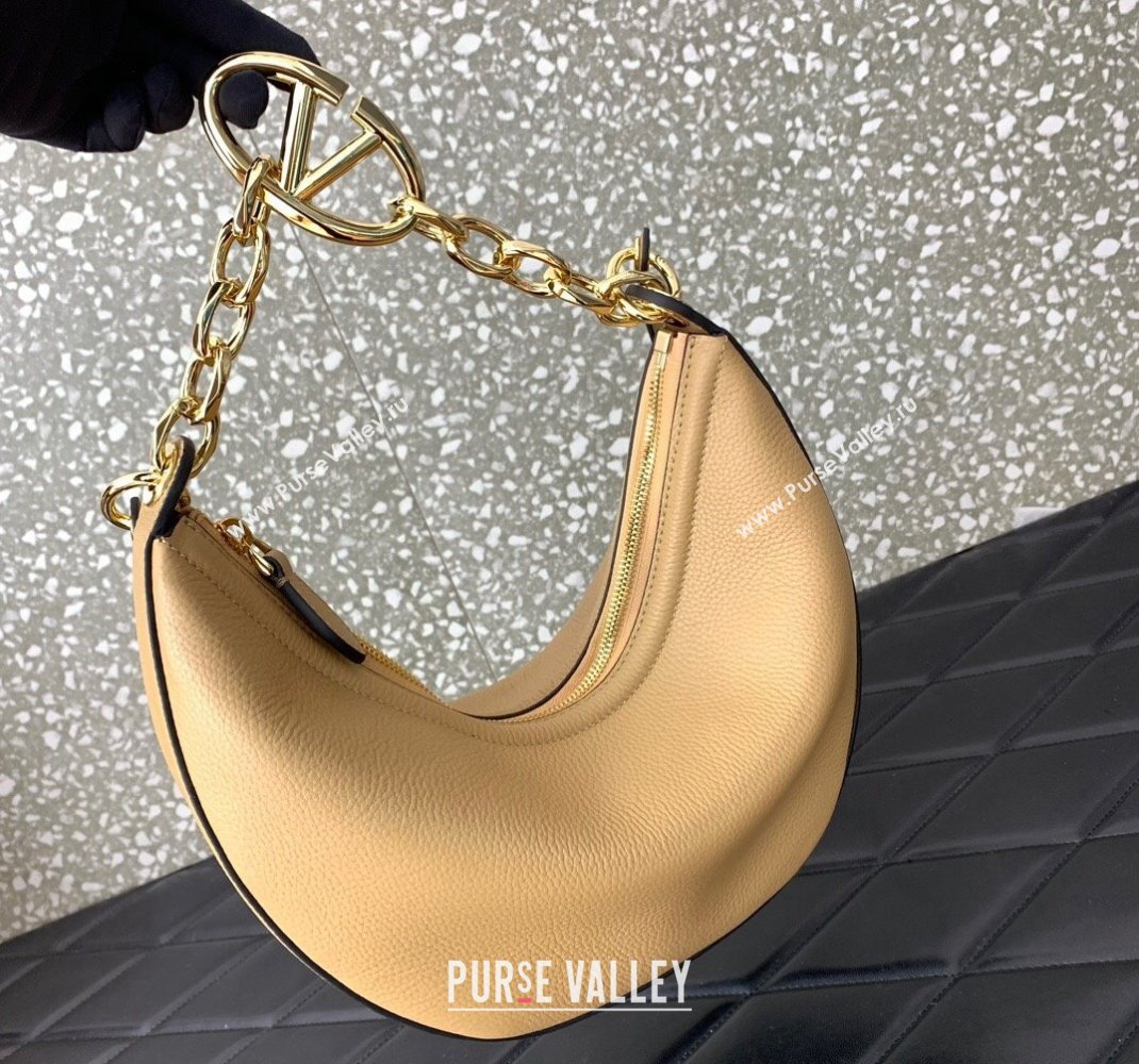 Valentino Small Vlogo Moon Hobo Bag In Leather Beige With Chain 2023 (liankafo-23111720)