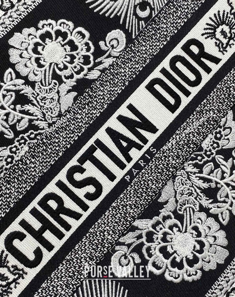 Dior Large Book Tote Bag in Black and White Butterfly Bandana Embroidery (XXG-23112029)