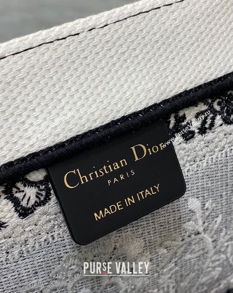 Dior Large Book Tote Bag in Black and White Butterfly Bandana Embroidery (XXG-23112029)