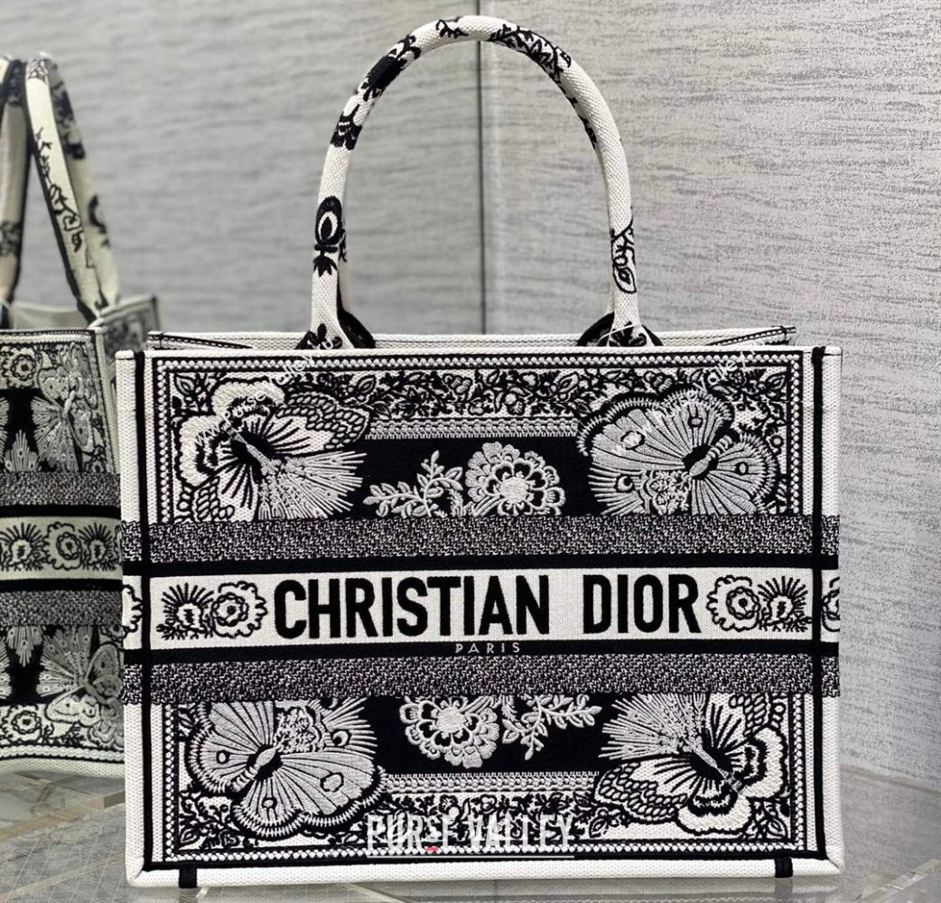 Dior Medium Book Tote Bag in Black and White Butterfly Bandana Embroidery (XXG-23112030)