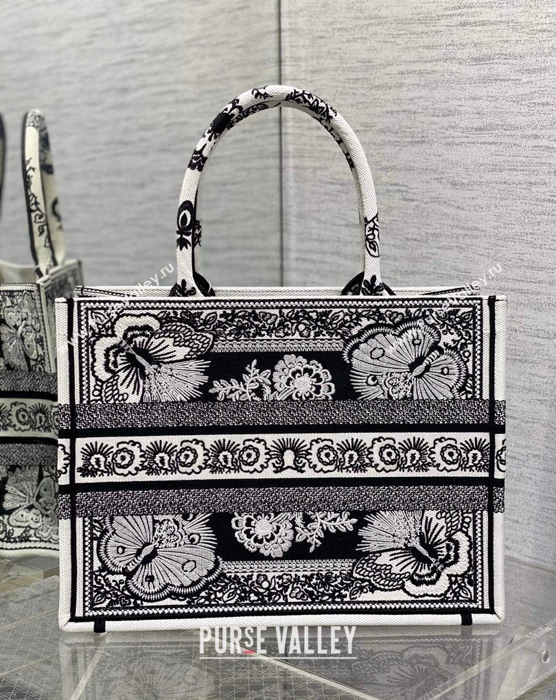 Dior Medium Book Tote Bag in Black and White Butterfly Bandana Embroidery (XXG-23112030)