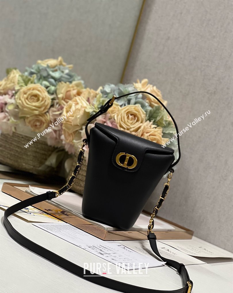 Dior 30 Montaigne Mini Bucket Bag In Calfskin Black 2024 (XXG-23112110)