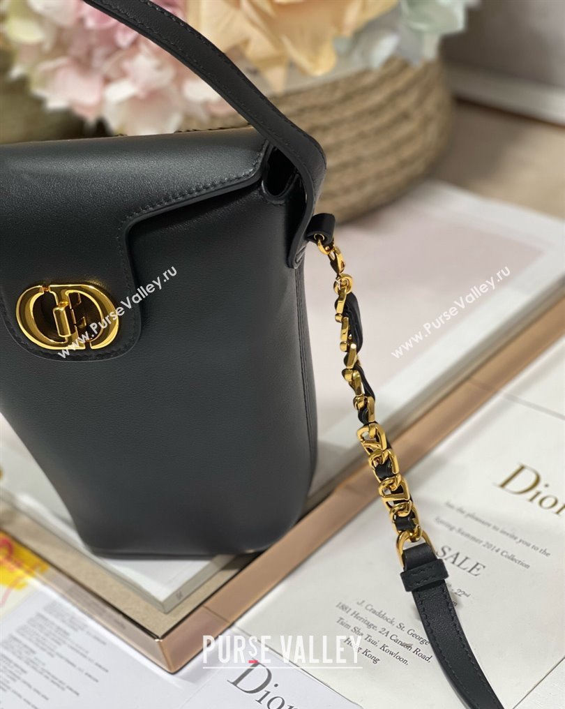 Dior 30 Montaigne Mini Bucket Bag In Calfskin Black 2024 (XXG-23112110)