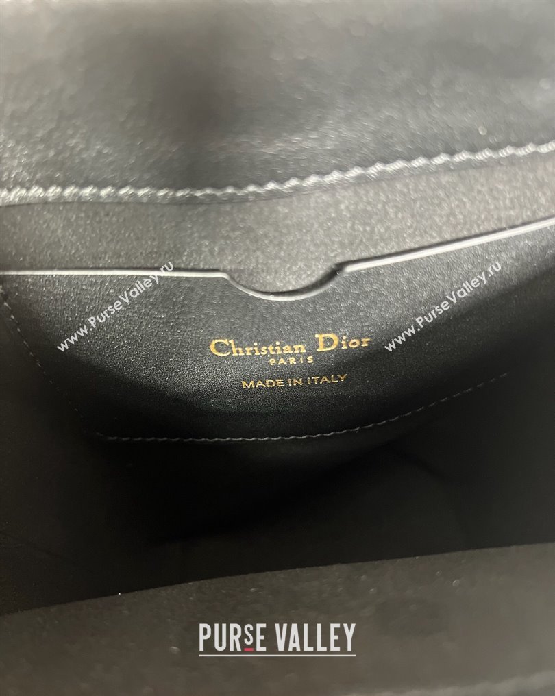 Dior 30 Montaigne Mini Bucket Bag In Calfskin Black 2024 (XXG-23112110)