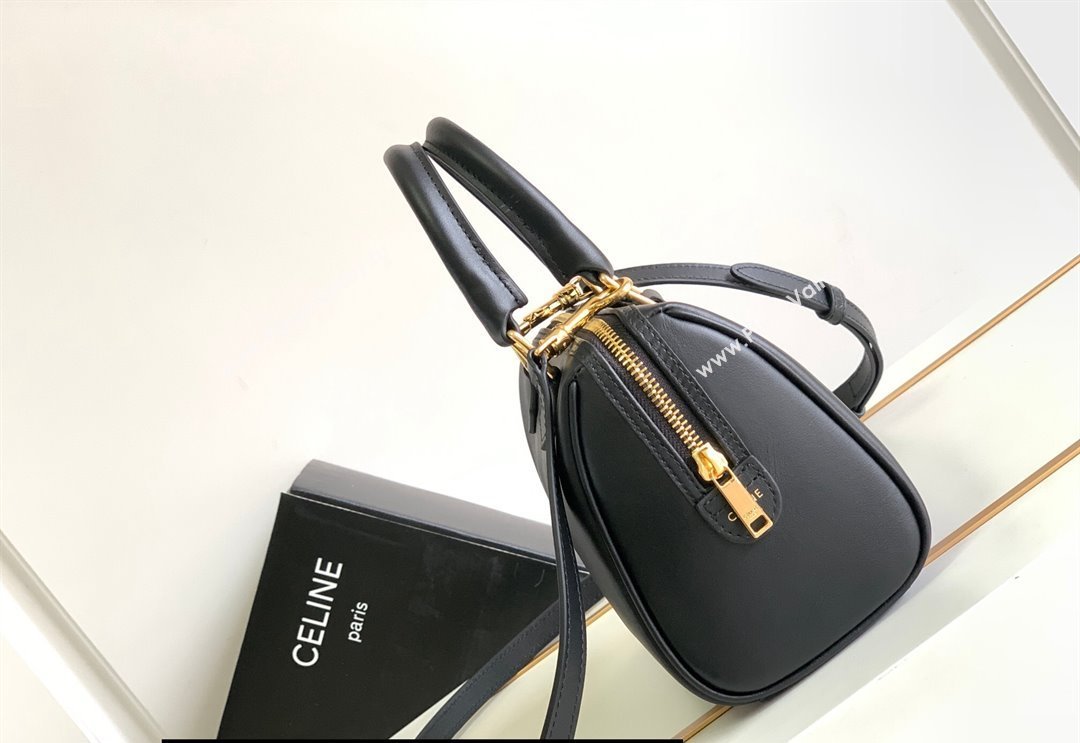 Celine SMALL BOSTON CUIR TRIOMPHE BAG in Smooth Calfskin Black (pin-23112101)