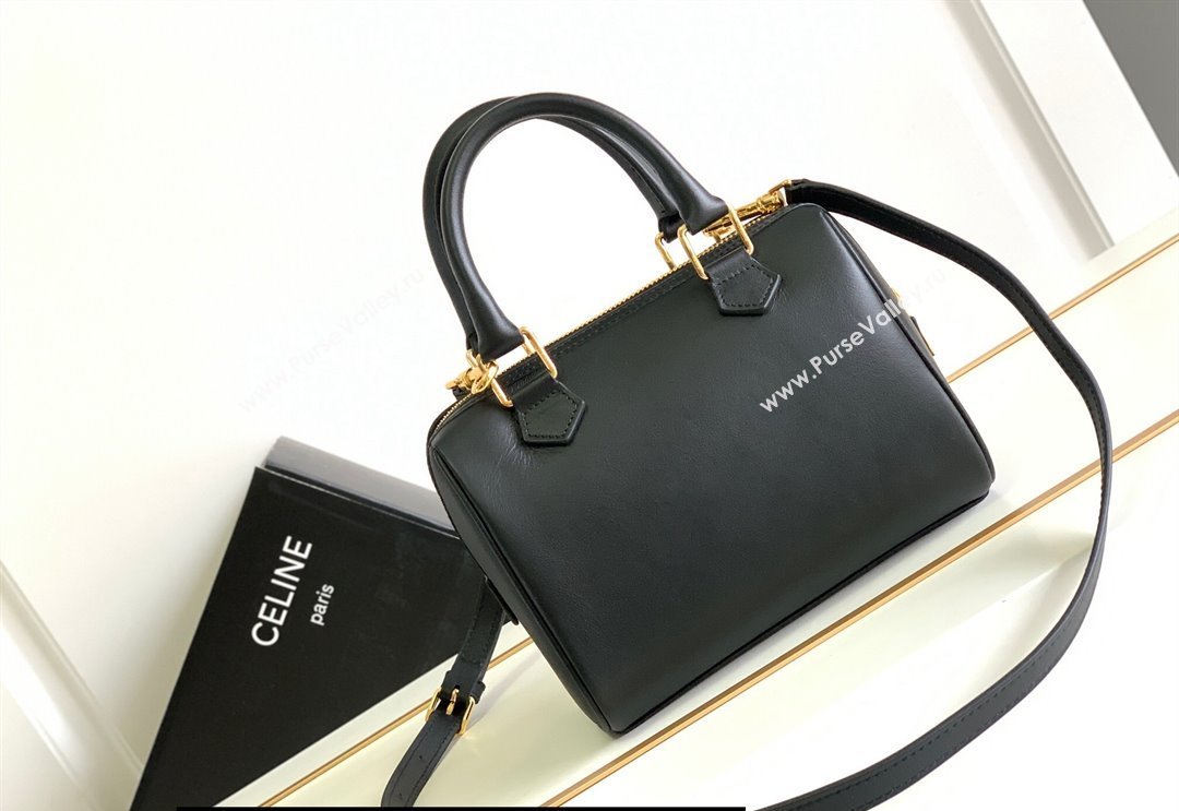 Celine SMALL BOSTON CUIR TRIOMPHE BAG in Smooth Calfskin Black (pin-23112101)