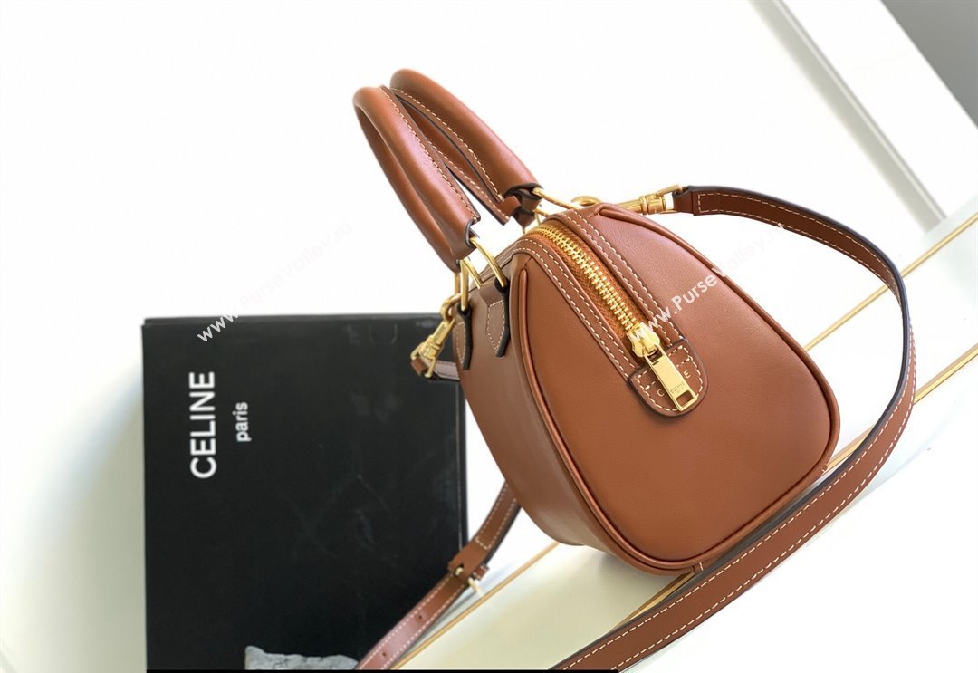 Celine SMALL BOSTON CUIR TRIOMPHE BAG in Smooth Calfskin Tan (pin-23112102)