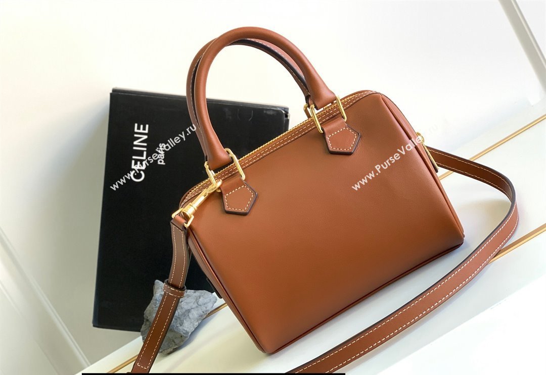 Celine SMALL BOSTON CUIR TRIOMPHE BAG in Smooth Calfskin Tan (pin-23112102)