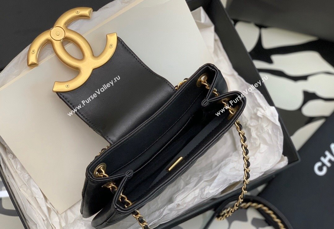 Chanel Lambskin Gold-Tone Metal Small Messenger Bag AS4609 Black 2024 (jiyuan-23112212)