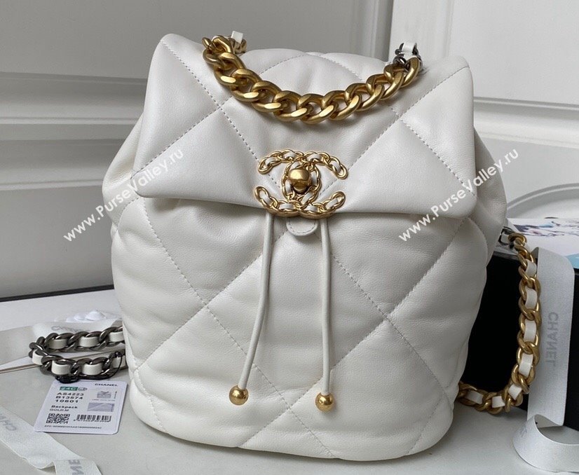 Chanel Shiny Lambskin Chanel 19 Backpack Bag AS4223 White 2024 (jiyuan-23112216)