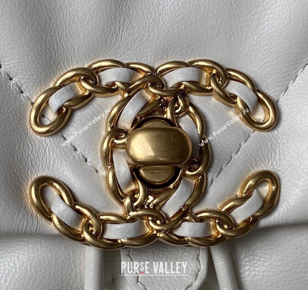 Chanel Shiny Lambskin Chanel 19 Backpack Bag AS4223 White 2024 (jiyuan-23112216)