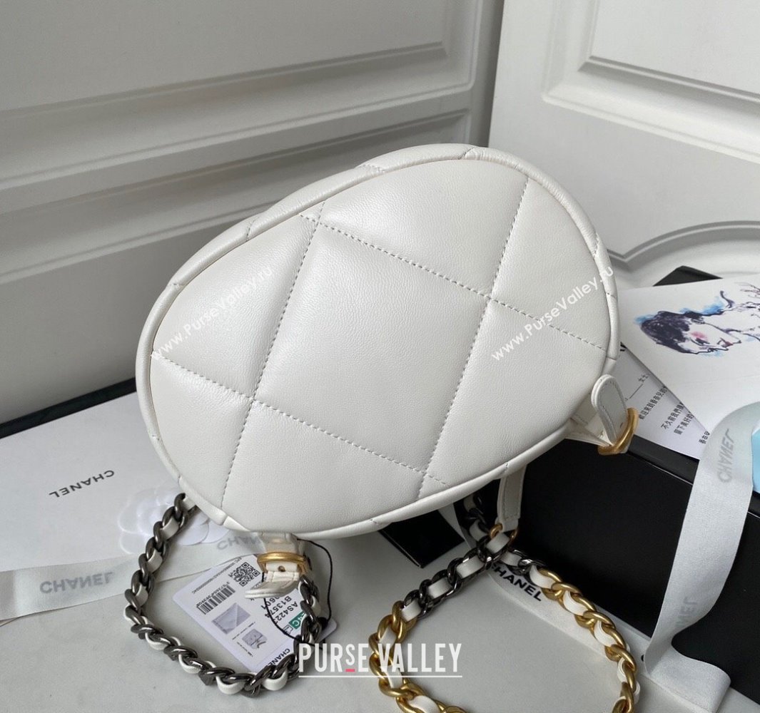 Chanel Shiny Lambskin Chanel 19 Backpack Bag AS4223 White 2024 (jiyuan-23112216)