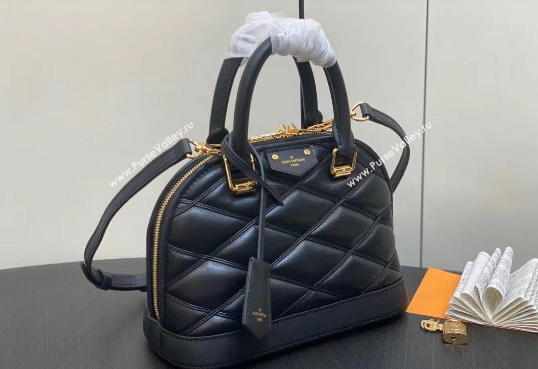 Louis Vuitton Lamb leather Alma BB Bag Black 2023 (kiki-23112209)