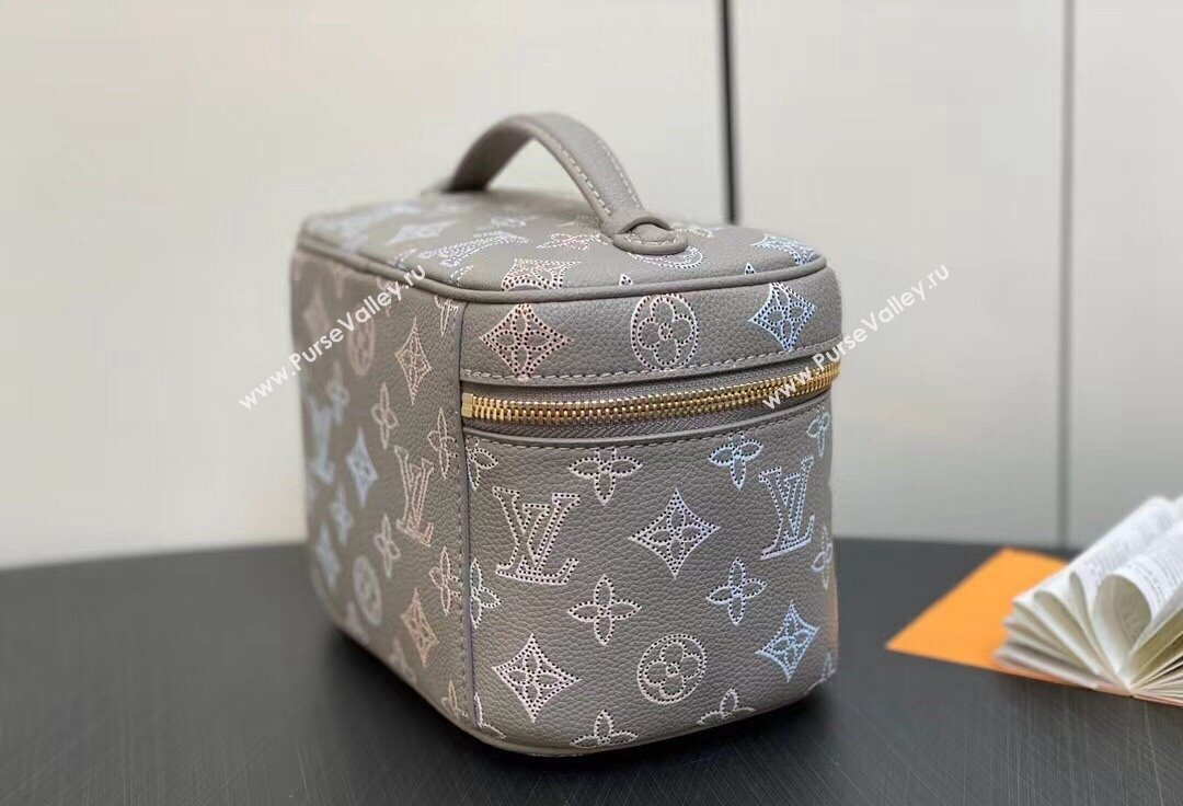 Louis Vuitton Mahina perforated calfskin leather Nice Mini Bag M23550 Flight Mode Gray 2024 (kiki-23112204)