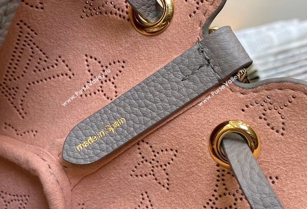 Louis Vuitton Mahina perforated calfskin leather Pico Bella Bag M82731 Flight Mode Gray 2024 (kiki-23112203)