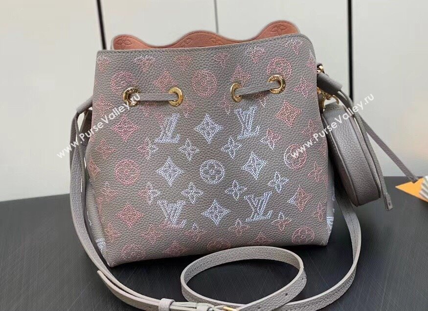 Louis Vuitton Mahina perforated calfskin leather Bella Bag M23388 Flight Mode Gray 2024 (kiki-23112202)