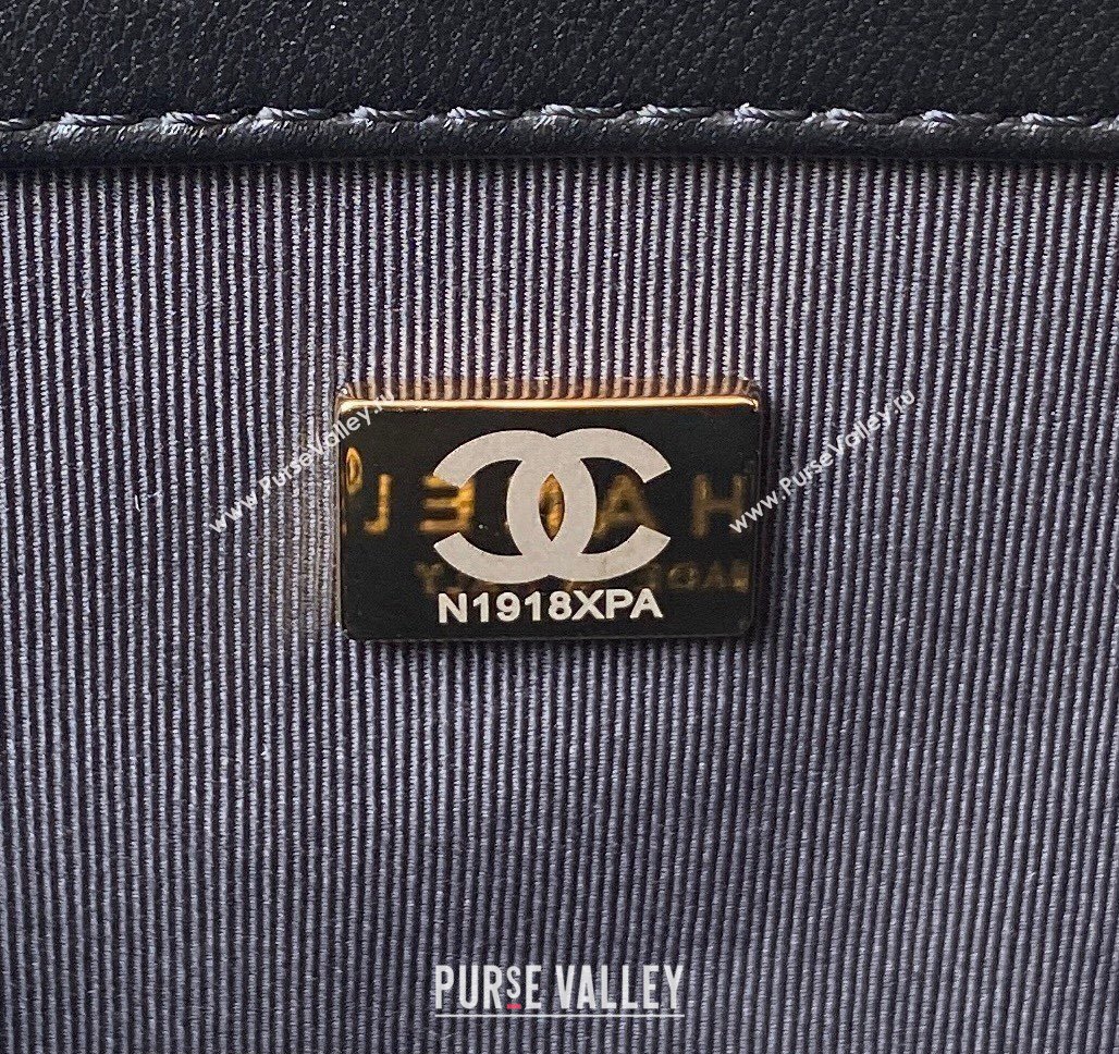 Chanel Lambskin Gold-Tone Metal Baguette Bag AS4611 Black 2024 (jiyuan-23112214)