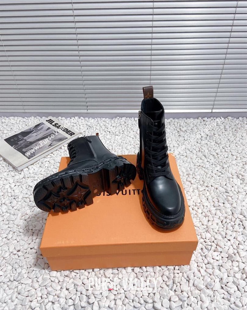 Louis Vuitton Heel 6cm LV Record Ranger Boots in Glazed calf leather Black 2024 (modeng-23112415)