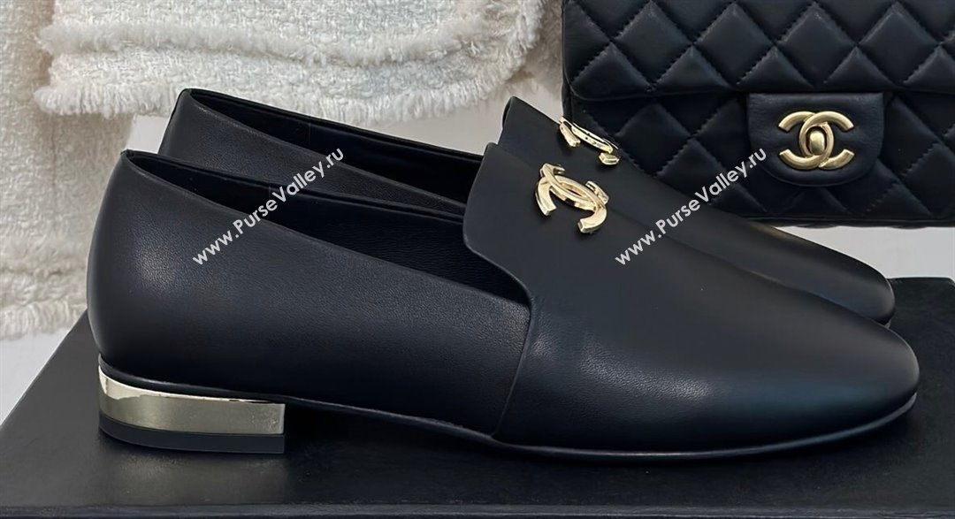 Chanel Leather Moccasins G45271 Black 2024 (modeng-23112333)