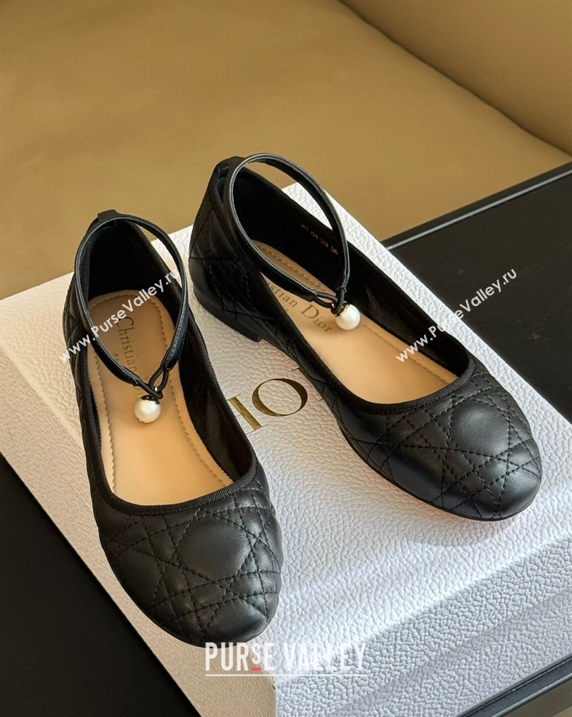 Dior Ballet Flats with Ankle strap and Pearl in Black Quilted Cannage Calfskin 2024 (kaola-23112321)