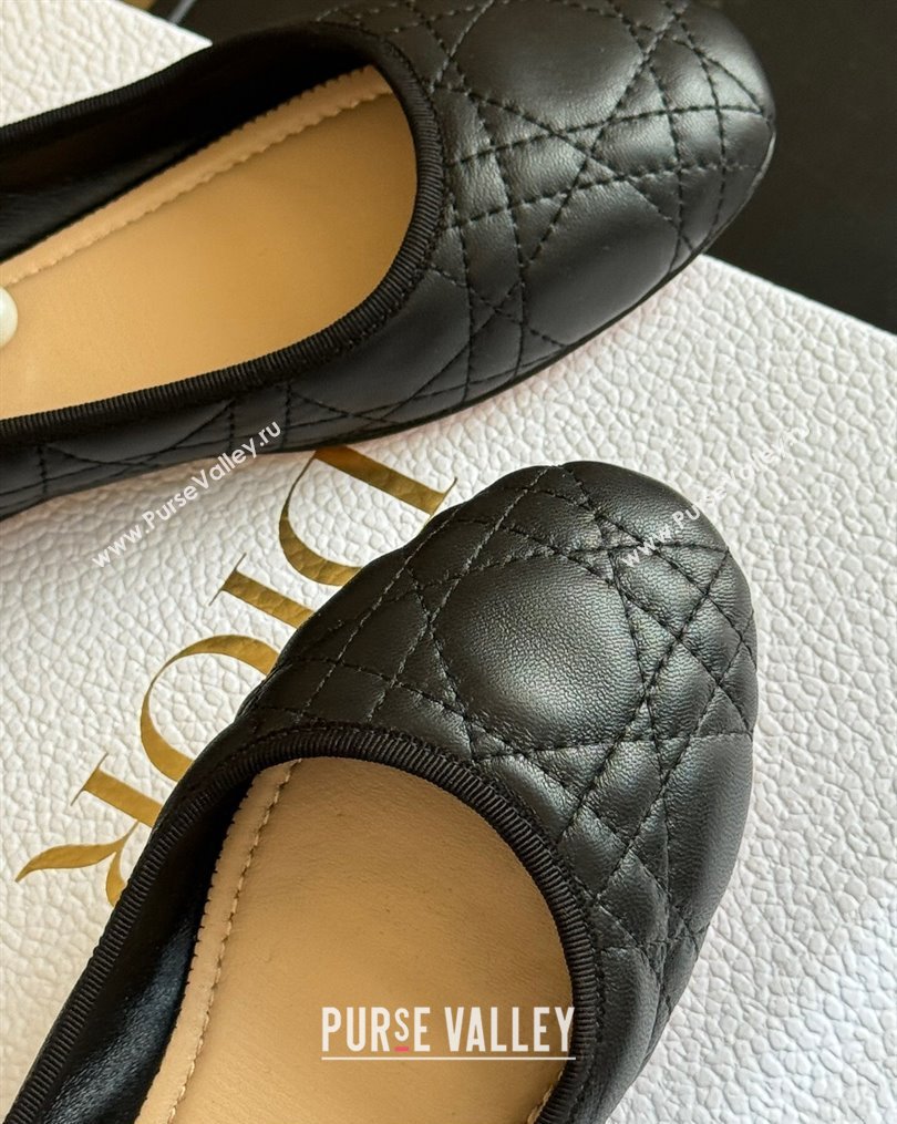 Dior Ballet Flats with Ankle strap and Pearl in Black Quilted Cannage Calfskin 2024 (kaola-23112321)