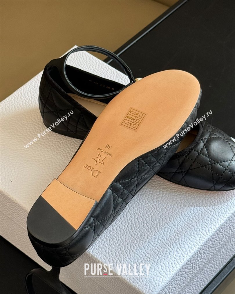 Dior Ballet Flats with Ankle strap and Pearl in Black Quilted Cannage Calfskin 2024 (kaola-23112321)