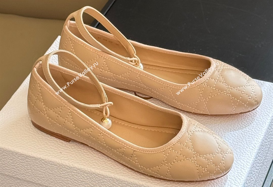 Dior Ballet Flats with Ankle strap and Pearl in Nude Quilted Cannage Calfskin 2024 (kaola-23112322)