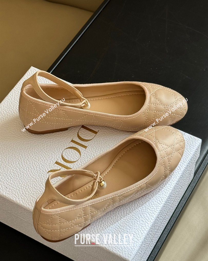 Dior Ballet Flats with Ankle strap and Pearl in Nude Quilted Cannage Calfskin 2024 (kaola-23112322)