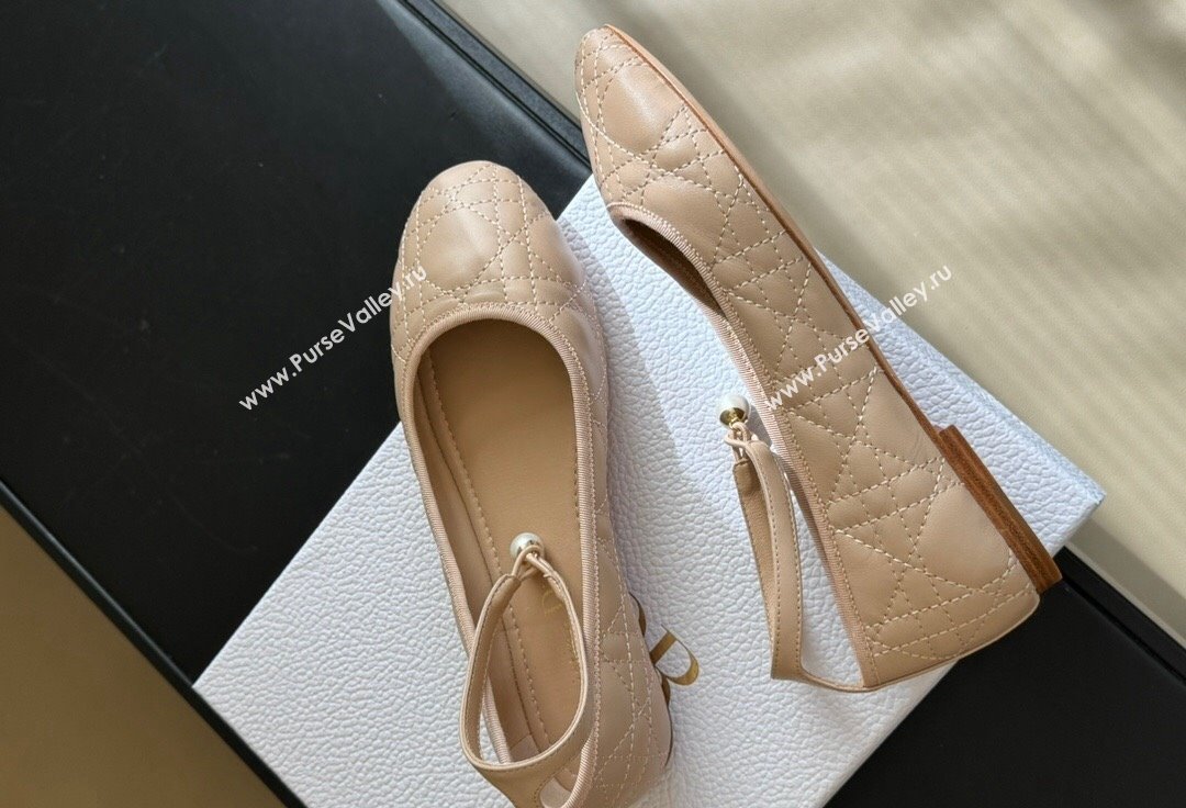 Dior Ballet Flats with Ankle strap and Pearl in Nude Quilted Cannage Calfskin 2024 (kaola-23112322)