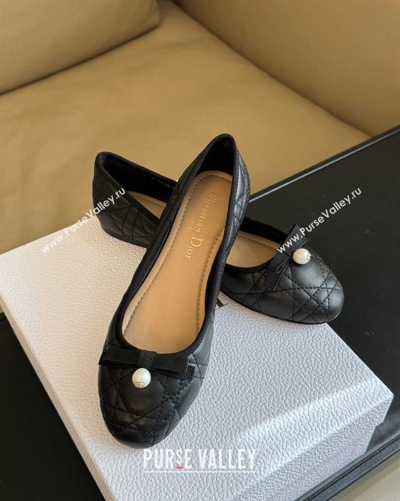 Dior Ballet Flats with Grosgrain bow and Pearl in Black Quilted Cannage Calfskin 2024 (kaola-23112323)