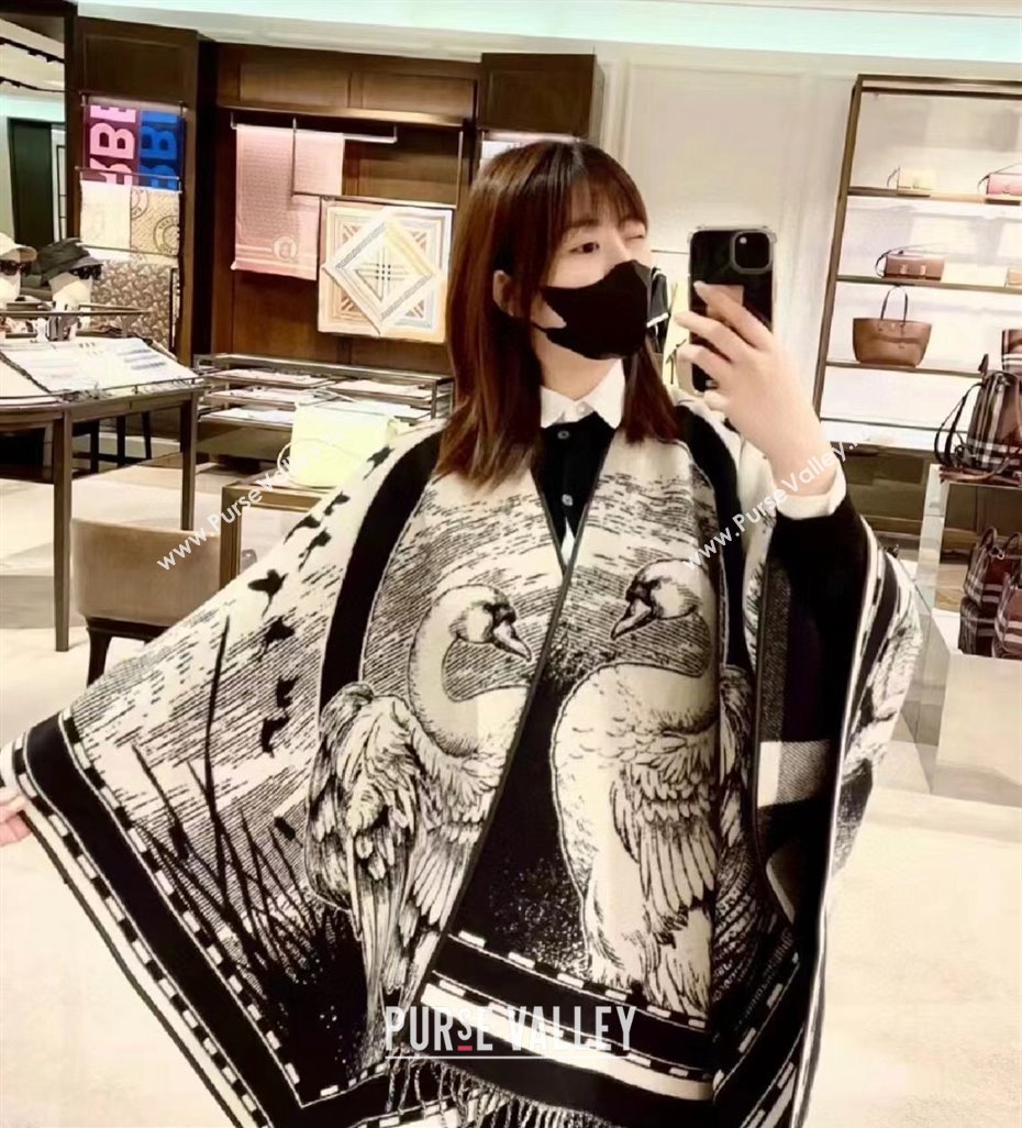 Burberry Reversible EKD Wool Cape Gray Top Quality (wtz-23112716)