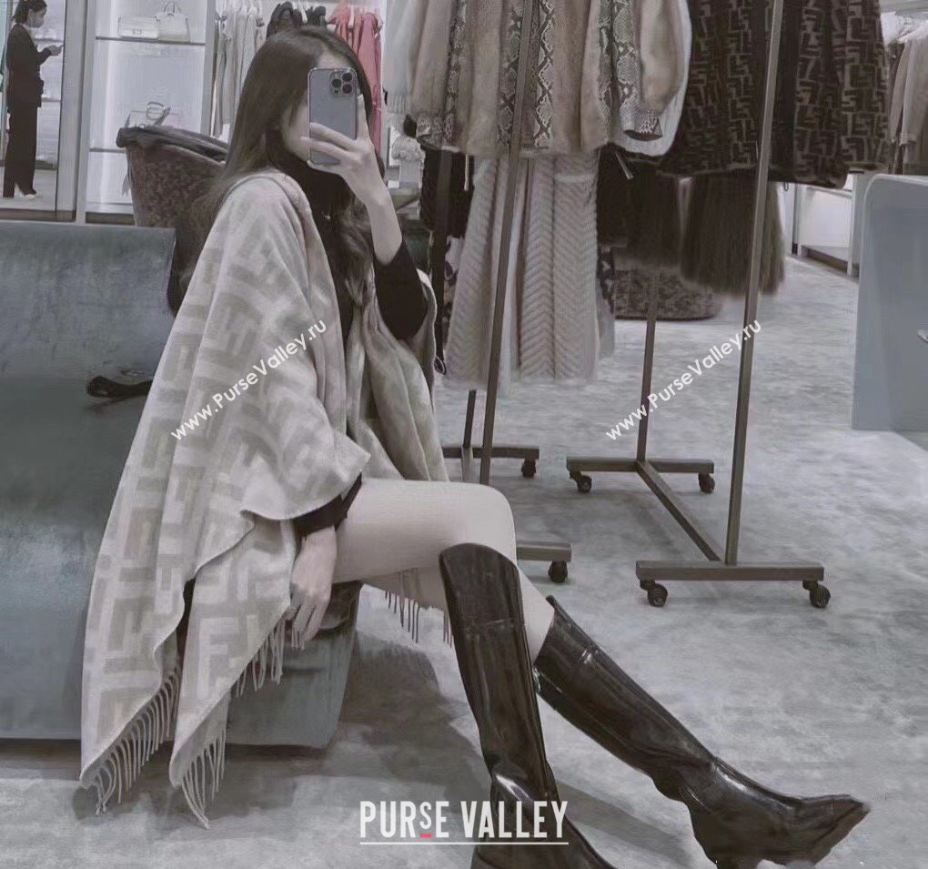 Fendi FF Gray cashmere poncho Top Quality (wtz-23112708)