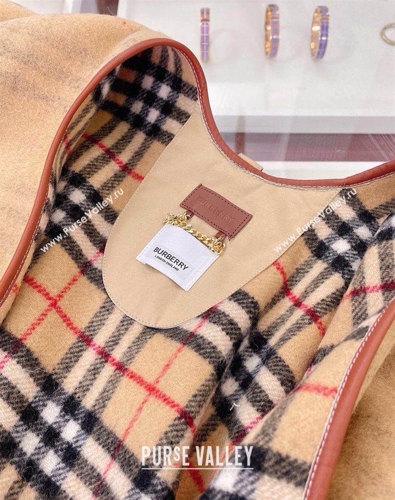 Burberry Reversible Check Wool Cape Beige Top Quality (wtz-23112721)
