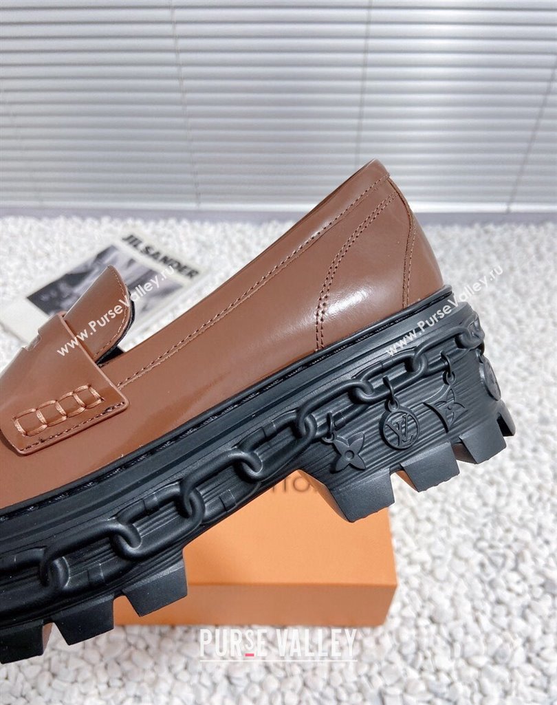 Louis Vuitton Heel 6cm LV Record Loafers in Glazed calf leather Brown 2024 (modeng-23112703)