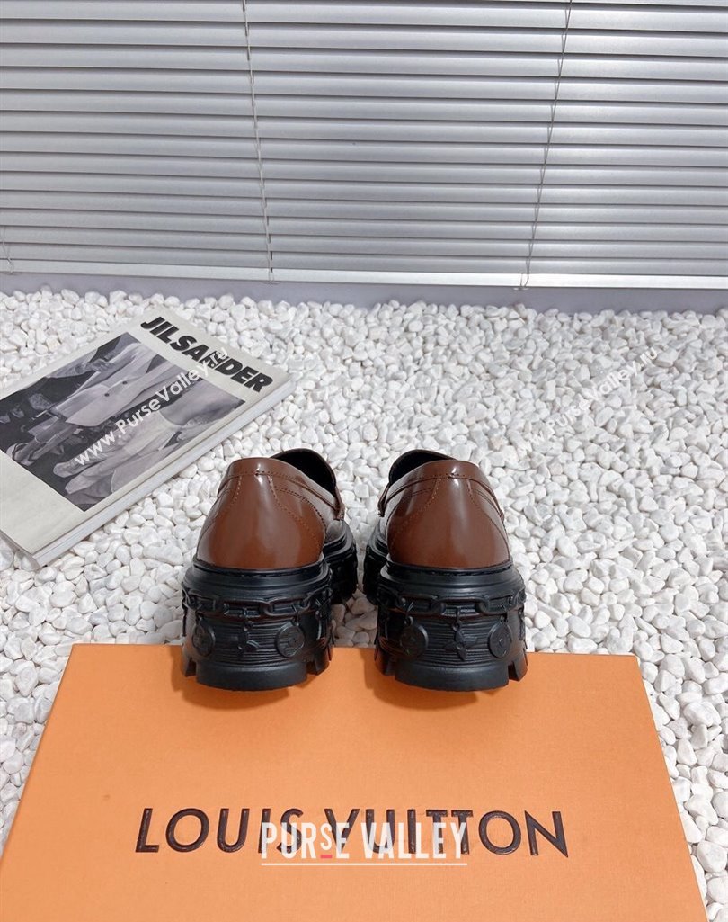 Louis Vuitton Heel 6cm LV Record Loafers in Glazed calf leather Brown 2024 (modeng-23112703)
