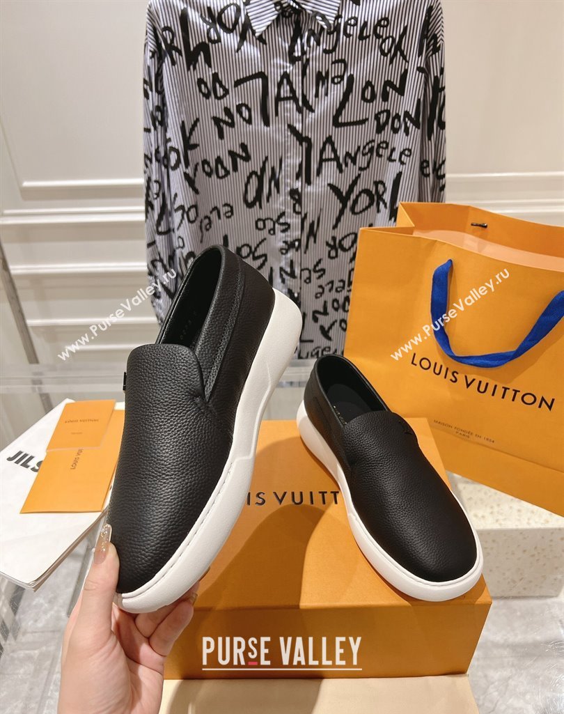 Louis Vuitton LV Pacific Mens Loafers in Grained calf leather Black 2024 (modeng-23112707)