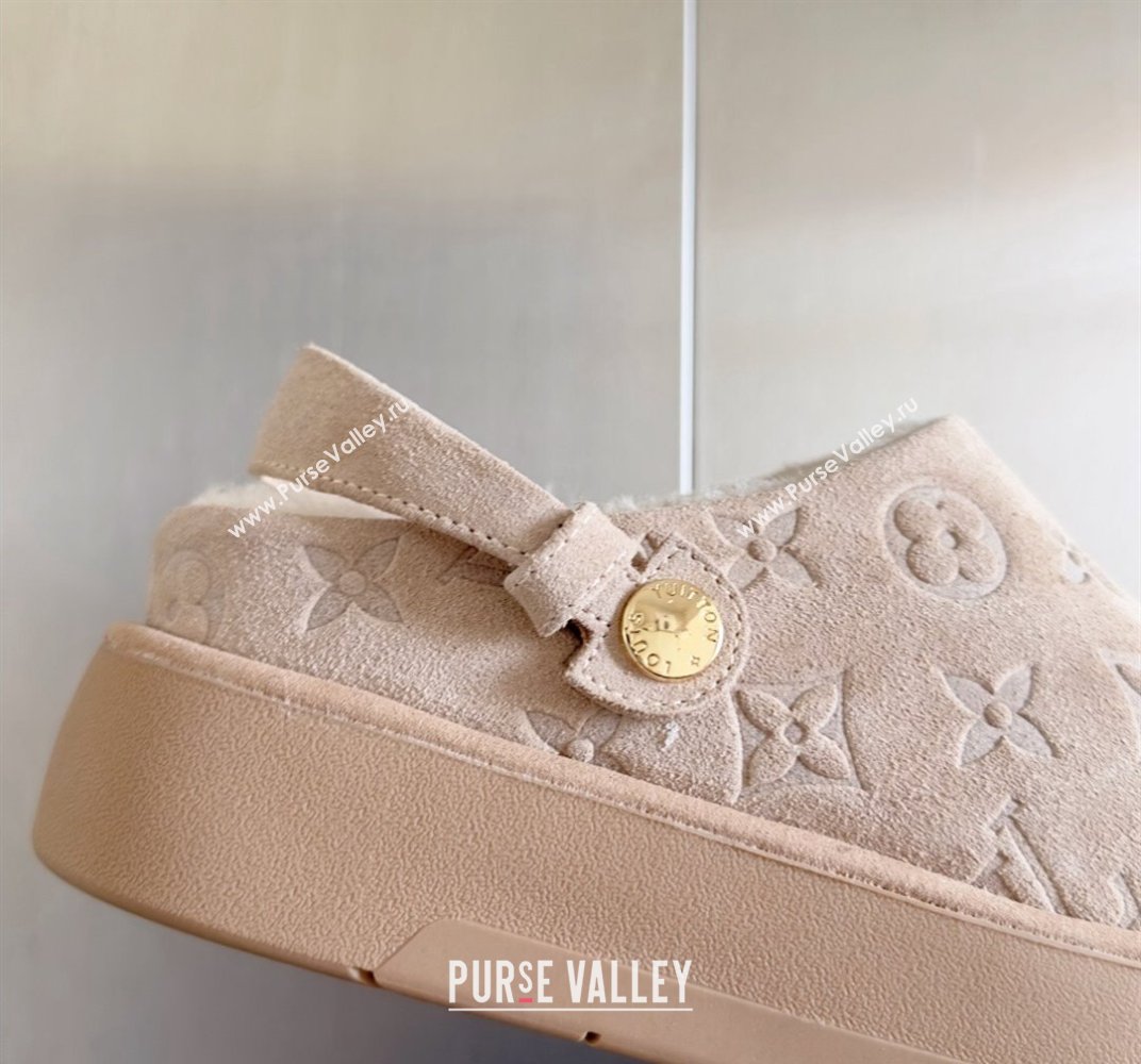 Louis Vuitton Heel 4cm Aspen Platform Clogs in Monogram-debossed suede calf leather and shearling Beige 2024 (danni-23112705)