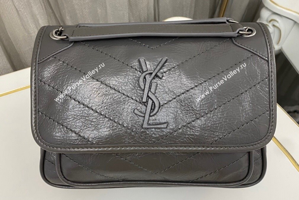 Saint Laurent Niki Baby Bag in Crinkled Vintage Leather 633160 Etoupe (nana-24011034)