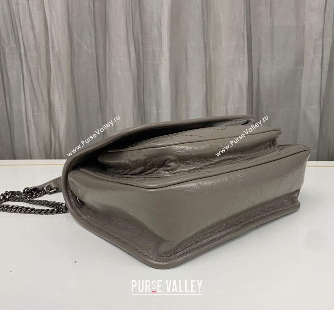 Saint Laurent Niki Baby Bag in Crinkled Vintage Leather 633160 Light Gray (nana-24011035)