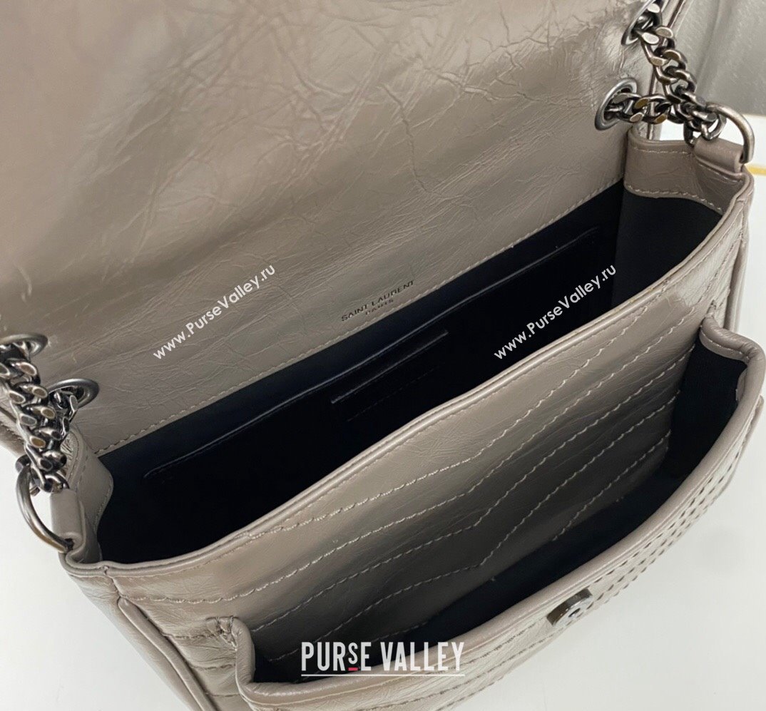 Saint Laurent Niki Baby Bag in Crinkled Vintage Leather 633160 Light Gray (nana-24011035)