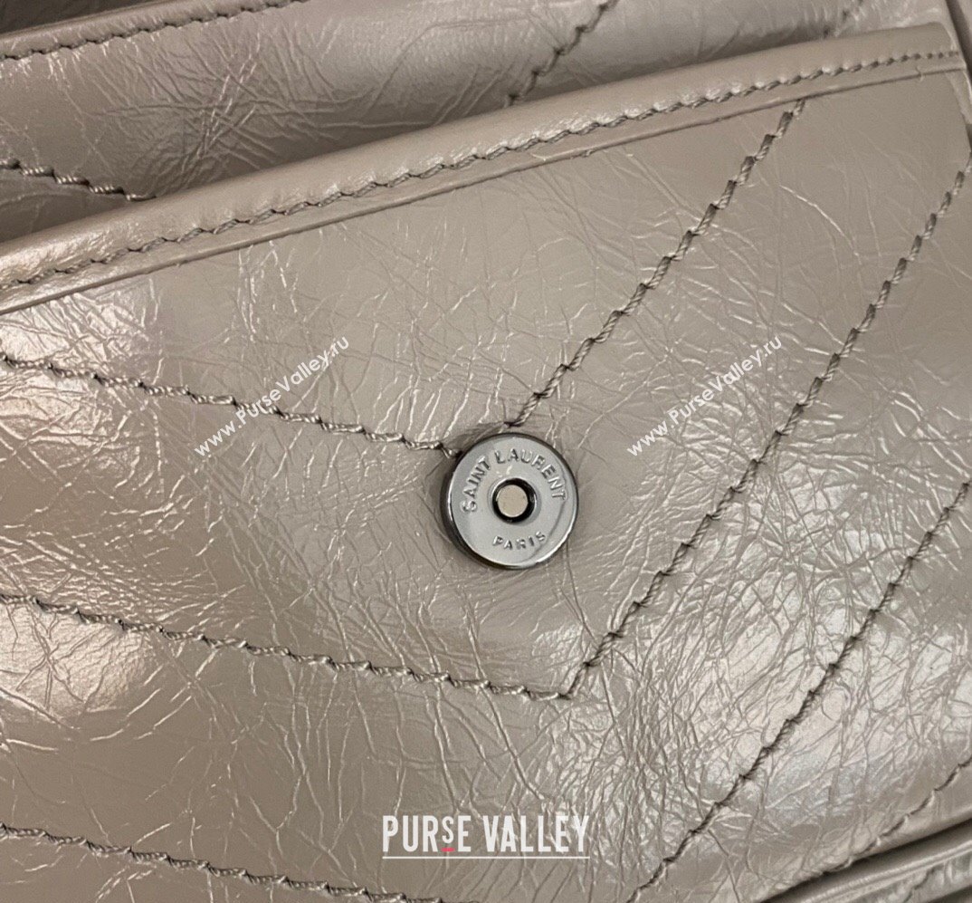 Saint Laurent Niki Baby Bag in Crinkled Vintage Leather 633160 Light Gray (nana-24011035)