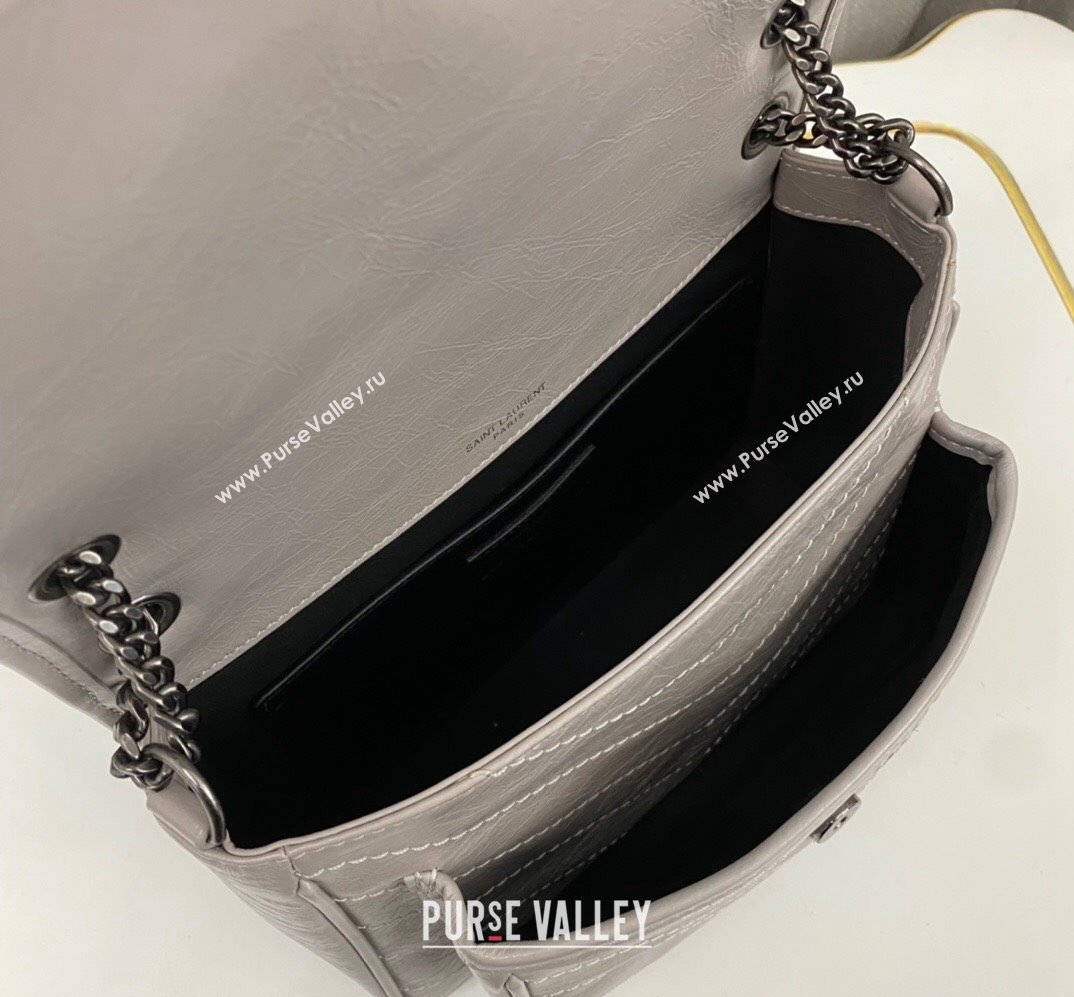 Saint Laurent Niki Baby Bag in Crinkled Vintage Leather 633160 Pale Gray (nana-24011036)