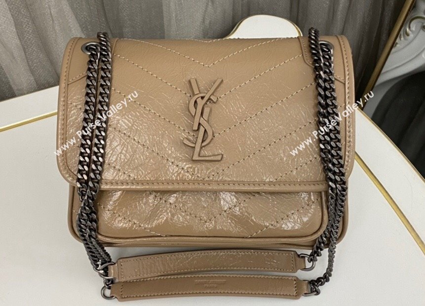 Saint Laurent Niki Baby Bag in Crinkled Vintage Leather 633160 Apricot (nana-24011039)