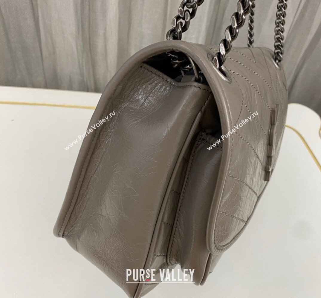 Saint Laurent Niki medium Bag in Crinkled Vintage Leather 633158 Light Gray (nana-24011014)