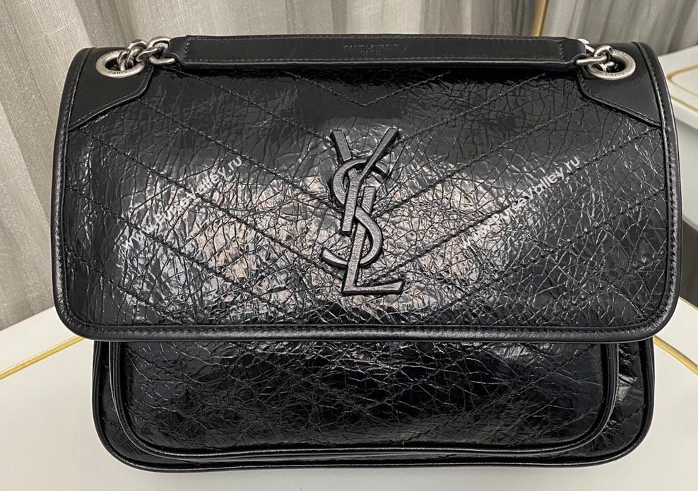 Saint Laurent Niki medium Bag in Crinkled Vintage Leather 633158 Black/Silver (nana-24011003)