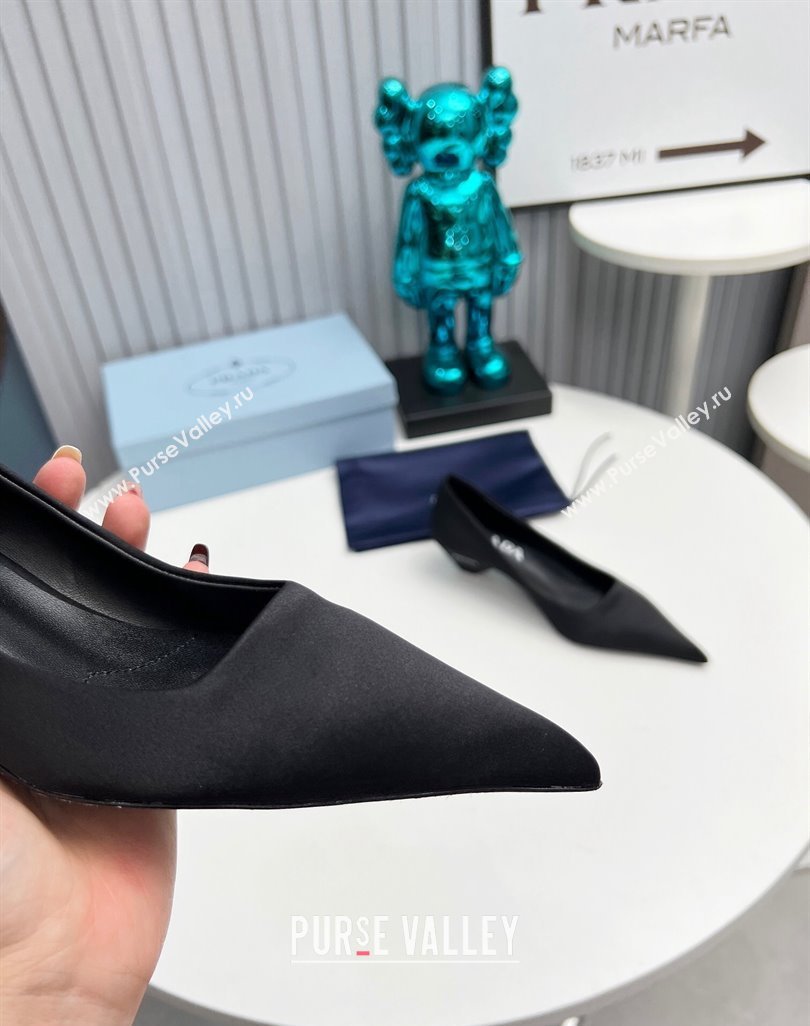 Prada Heel 4cm Satin Pointed Toe Pumps Black Spring 2024 (modeng-23120421)