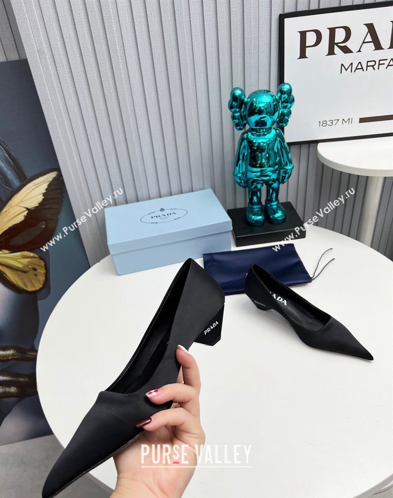 Prada Heel 4cm Satin Pointed Toe Pumps Black Spring 2024 (modeng-23120421)