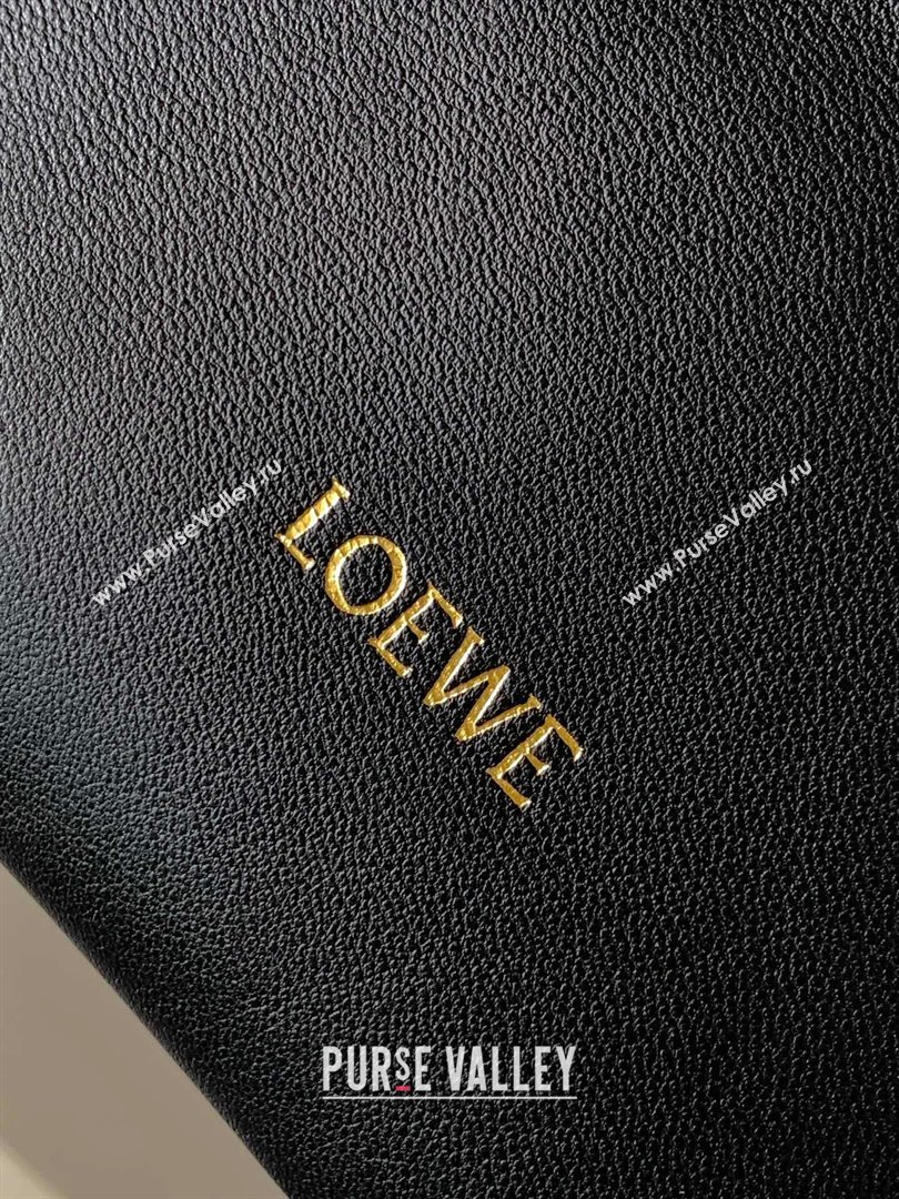 Loewe Small Squeeze bag in nappa lambskin Black (xinyidai-23120405)